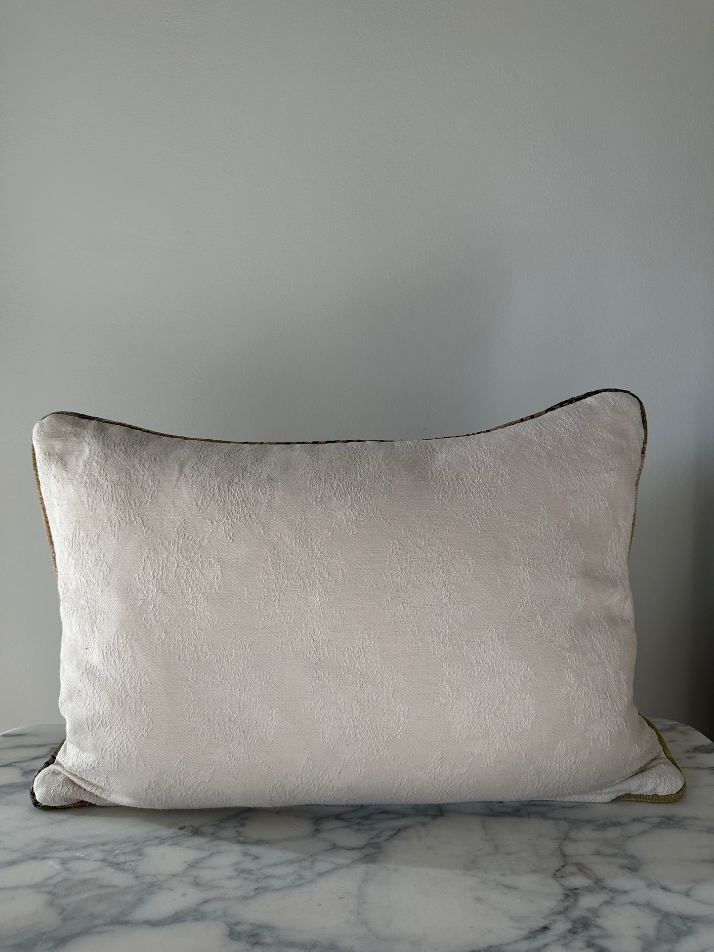 The Rowan Pillow ll