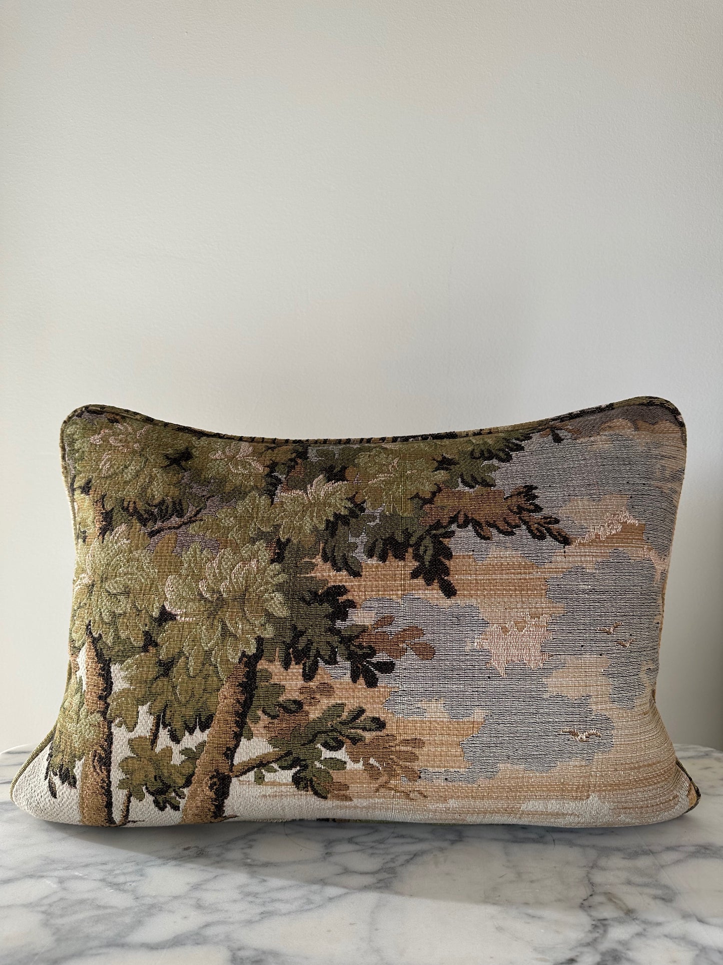 The Rowan Pillow ll