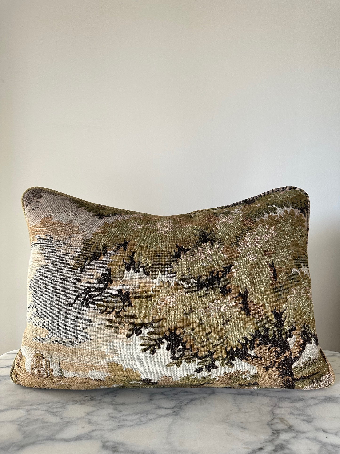 The Rowan Pillow